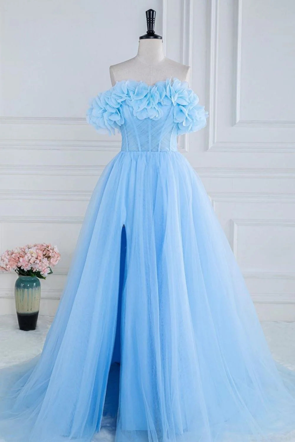 Vestido de fiesta largo de tul sin tirantes, corte A, con flores 3D